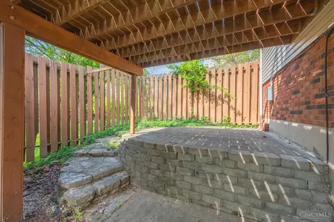 Exterior - 3647 Galbraith Rd, Cincinnati, OH 45236 photo 7 of 12