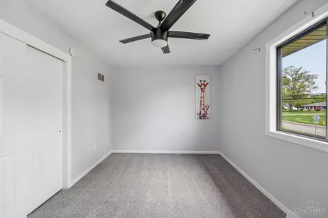 Bedroom - 3647 Galbraith Rd, Cincinnati, OH 45236 photo 6 of 7