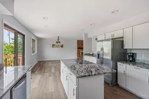 Kitchen - 3647 Galbraith Rd, Cincinnati, OH 45236 photo 5 of 5