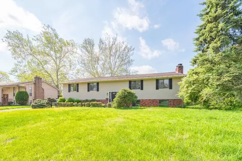 Exterior - 3647 Galbraith Rd, Cincinnati, OH 45236 photo 2 of 12