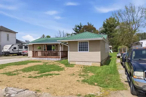 245 Second St, New Vienna, OH 45159