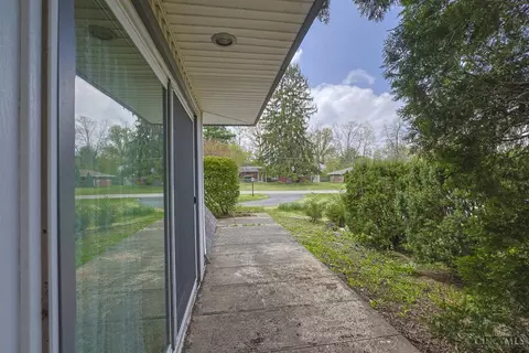 Exterior - 4160 Brookfield Dr, Cincinnati, OH 45245 photo 16 of 19