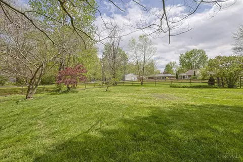 Exterior - 4160 Brookfield Dr, Cincinnati, OH 45245 photo 8 of 19