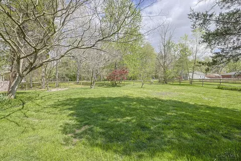 Exterior - 4160 Brookfield Dr, Cincinnati, OH 45245 photo 12 of 19