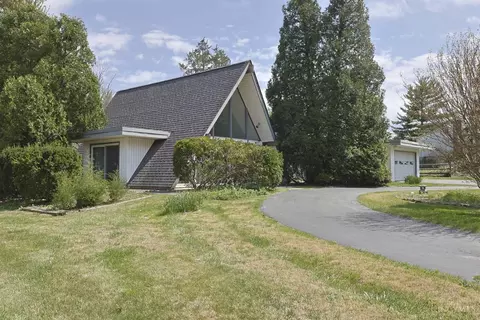 Exterior - 4160 Brookfield Dr, Cincinnati, OH 45245 photo 2 of 19
