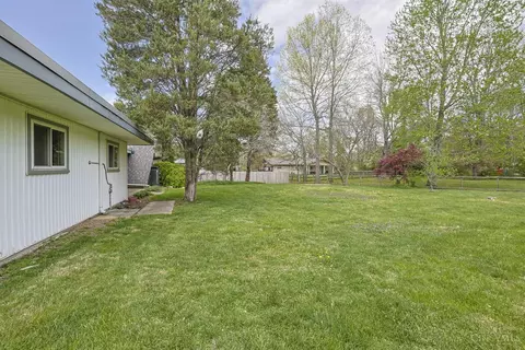 Exterior - 4160 Brookfield Dr, Cincinnati, OH 45245 photo 7 of 19