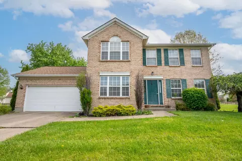 910 Hamlin Dr, Hamilton Township, OH 45039