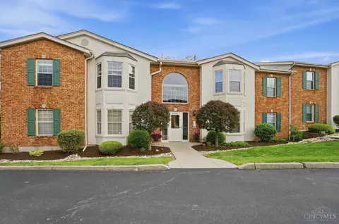 5492 Asbury Lake Dr, Cincinnati, OH 45247