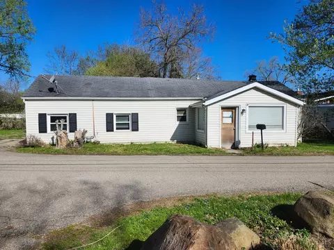 136 Cottonwood Dr, Hamilton, OH 45013