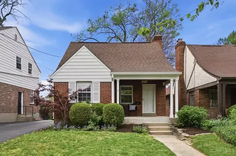 3863 Homewood Rd, Mariemont, OH 45227