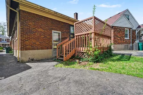 Exterior - 2149 Crane Ave, Cincinnati, OH 45207 photo 2 of 4