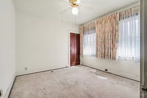 Bedroom - 2149 Crane Ave, Cincinnati, OH 45207 photo 1 of 3