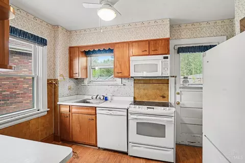 Kitchen - 2149 Crane Ave, Cincinnati, OH 45207 photo 1 of 1