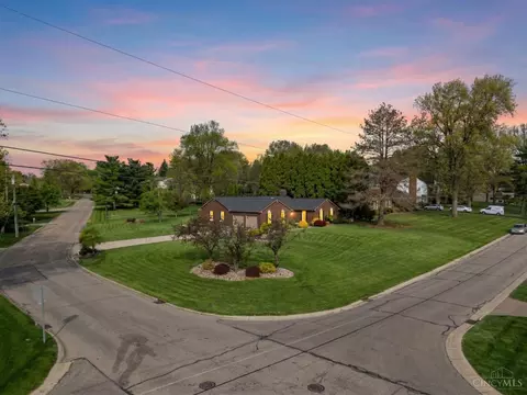 5901 Countryhills Dr, Cincinnati, OH 45233