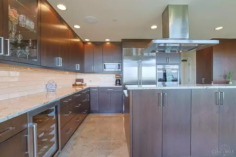 Kitchen - 2121 Alpine Pl, Cincinnati, OH 45206 photo 3 of 6