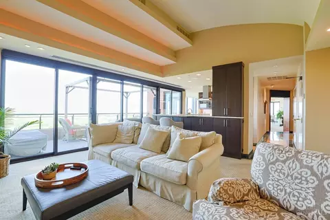 Living - 2121 Alpine Pl, Cincinnati, OH 45206 photo 8 of 13