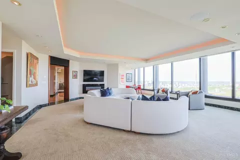 Living - 2121 Alpine Pl, Cincinnati, OH 45206 photo 3 of 13