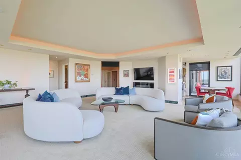 Living - 2121 Alpine Pl, Cincinnati, OH 45206 photo 5 of 13
