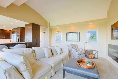 Living - 2121 Alpine Pl, Cincinnati, OH 45206 photo 7 of 13