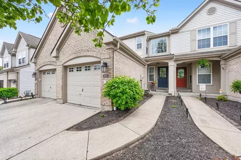 4027 Fieldsedge Dr, Mason, OH 45040