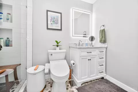 Bath - 4027 Fieldsedge Dr, Mason, OH 45040 photo 3 of 4