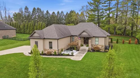 1599 Fox Trl, Bellbrook, OH 45305