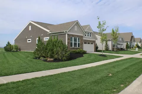 5121 Golfside Dr, Lebanon, OH 45036