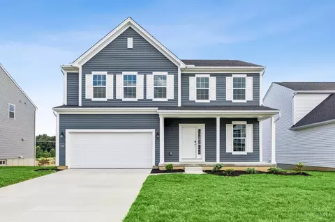 1515 Acadia Dr, Maineville, OH 45039
