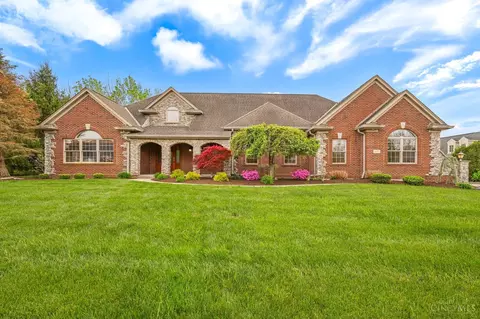 1177 Lake Trail Dr, Cincinnati, OH 45233