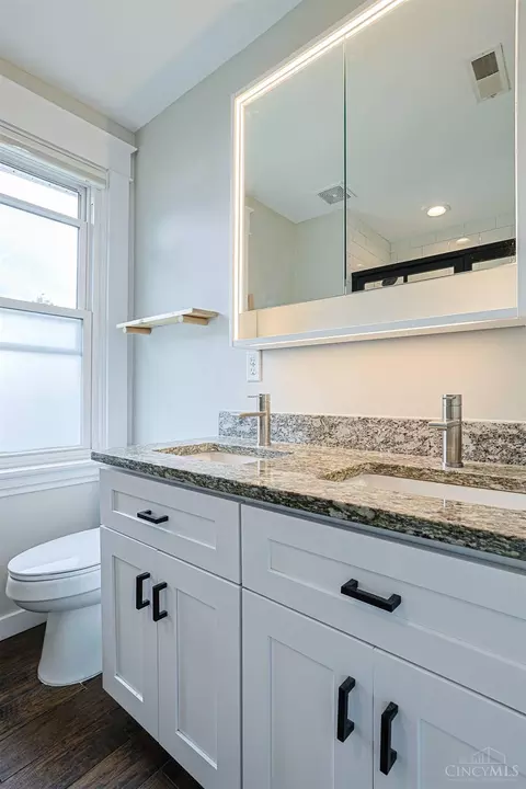 Bath - 4340 Normandy Ave, Cincinnati, OH 45227 photo 1 of 6