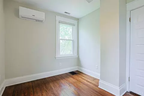 Bedroom - 4340 Normandy Ave, Cincinnati, OH 45227 photo 6 of 7