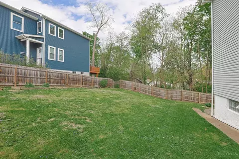 Exterior - 4340 Normandy Ave, Cincinnati, OH 45227 photo 7 of 11
