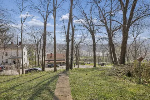 Exterior - 3601 Hillside Ave, Cincinnati, OH 45204 photo 6 of 8