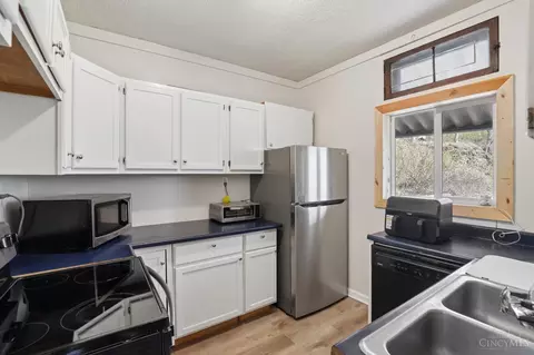 Kitchen - 3601 Hillside Ave, Cincinnati, OH 45204 photo 1 of 2