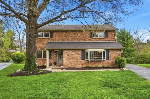 6580 Minnewaukan Dr, Madeira, OH 45243