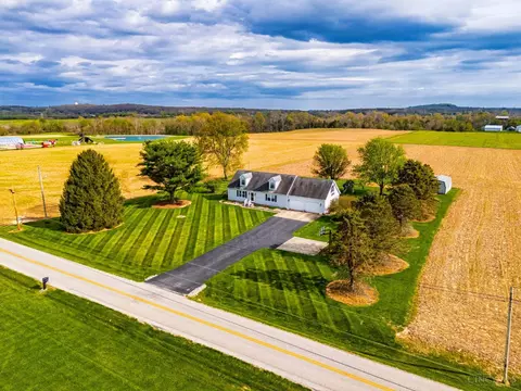 1217 Coon Hill Rd, Winchester, OH 45697
