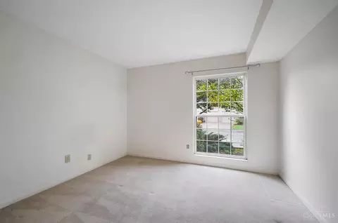 Bedroom - 720 Castlegate Ln, Cincinnati, OH 45231 photo 6 of 7