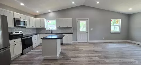 505 Main St, Blanchester, OH 45107