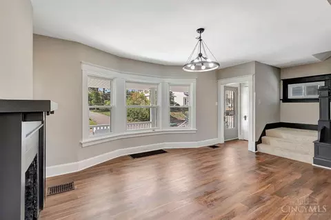 Living - 2000 Hewitt Ave, Cincinnati, OH 45207 photo 1 of 4