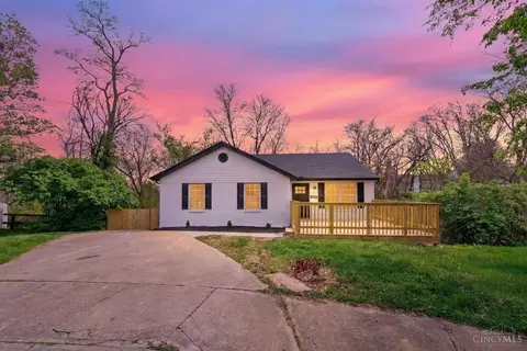 513 Navaho Dr, Loveland, OH 45140