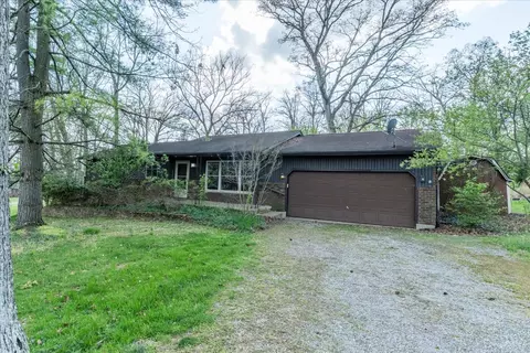 103 Hickory Hills Dr, Hillsboro, OH 45133