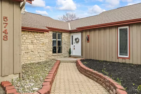 5748 Auberger Dr, Fairfield, OH 45014