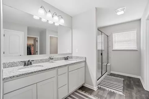 Bath - 3226 Shadow Ridge Ct, Morrow, OH 45152 photo 3 of 9