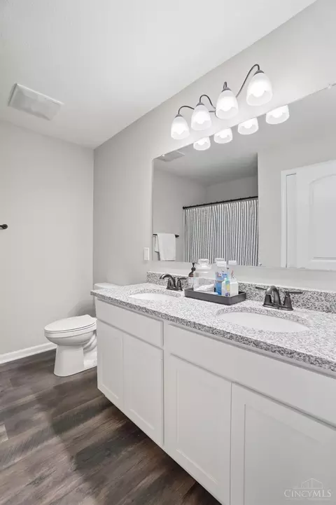 Bath - 3226 Shadow Ridge Ct, Morrow, OH 45152 photo 7 of 9