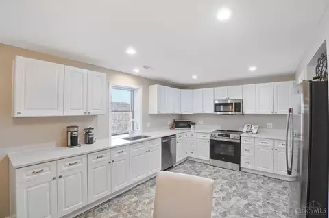 Kitchen - 6453 Strout Rd, Morrow, OH 45152 photo 1 of 4