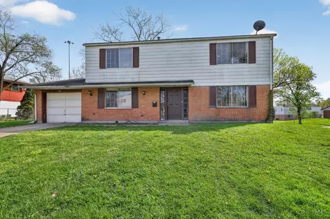 1773 Continental Dr, Cincinnati, OH 45246