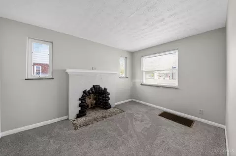 Living - 6924 Clovernook Ave, Cincinnati, OH 45231 photo 6 of 6
