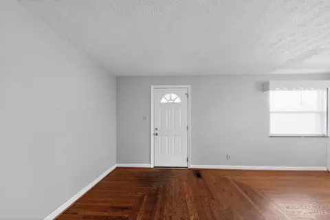 Living - 6924 Clovernook Ave, Cincinnati, OH 45231 photo 1 of 6