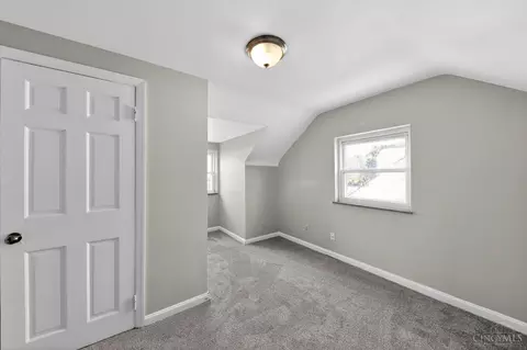 Bedroom - 6924 Clovernook Ave, Cincinnati, OH 45231 photo 4 of 6