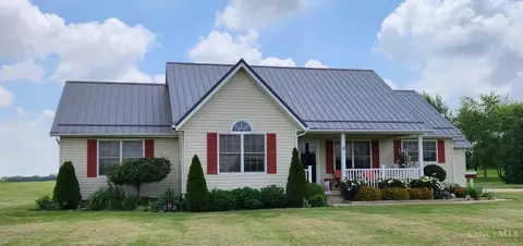 5581 Locust Grove Rd, Washington Court House, OH 43160